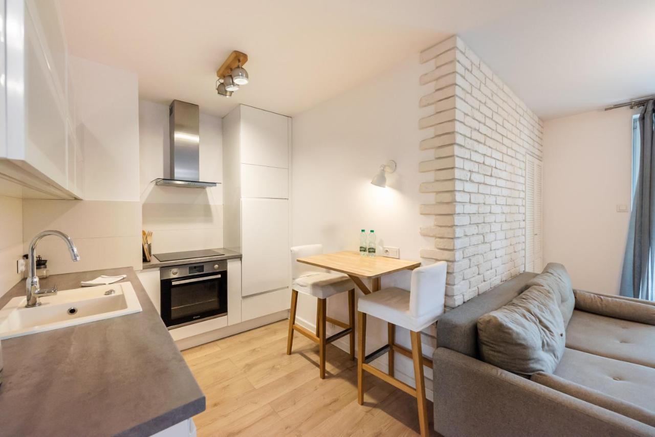 Sluzew Manhattan Place Apartment Варшава Экстерьер фото