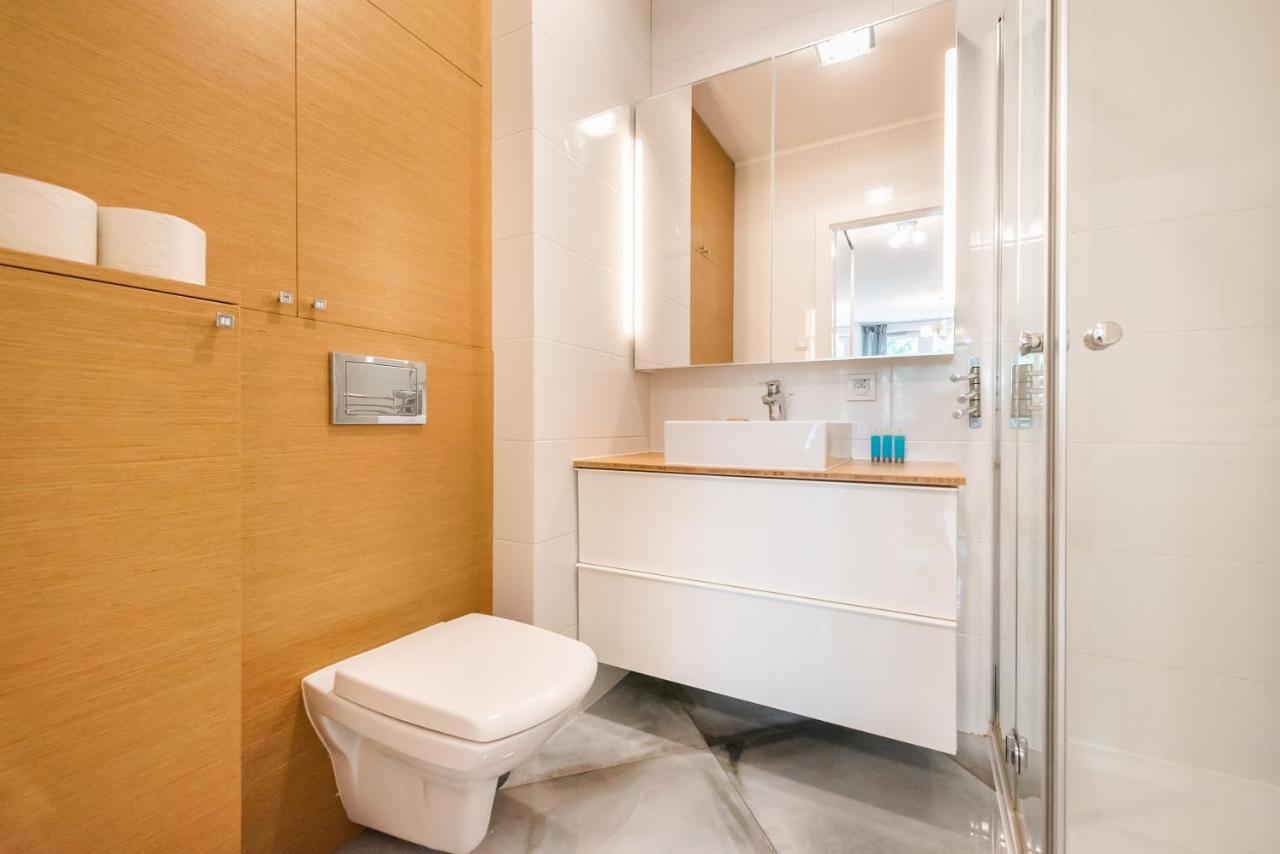 Sluzew Manhattan Place Apartment Варшава Экстерьер фото